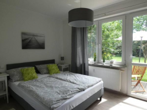 Ruhiges Garten-Studio CHIARA Gstadt Läufers Chiemsee Holiday Home
